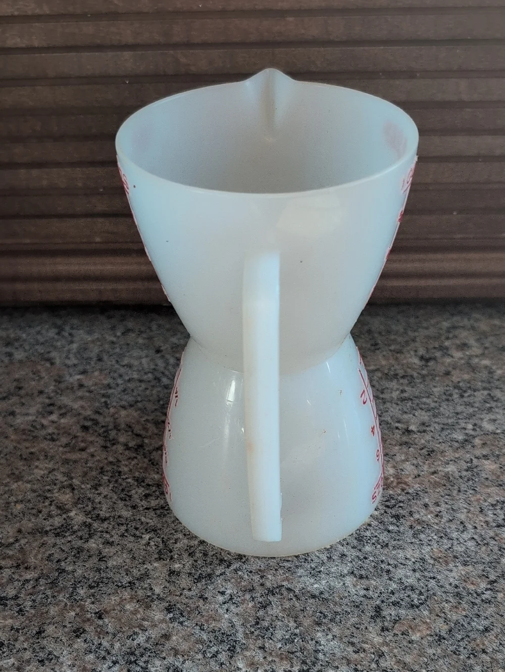 Vintage Tupperware Hourglass Measuring Cup